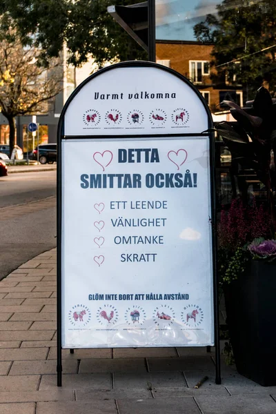 Stockholm Zweden Een Straatnaambord Het Zweeds Zegt Zijn Ook Besmettelijk — Stockfoto