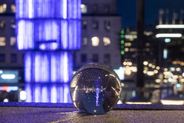 Stockholm Suède Une Boule Cristal Sergels Torg Nuit — Photo