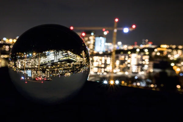 Estocolmo Suécia Bairro Liljeholmskajen Visto Através Uma Bola Cristal — Fotografia de Stock