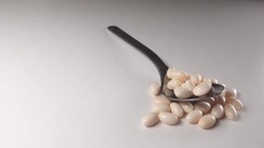 Bir kaşık dolusu uyuşturucu.