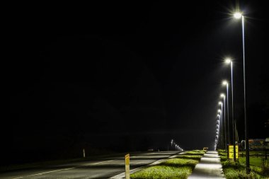 Bronderslev, Danimarka, Gece E39 Yolu.