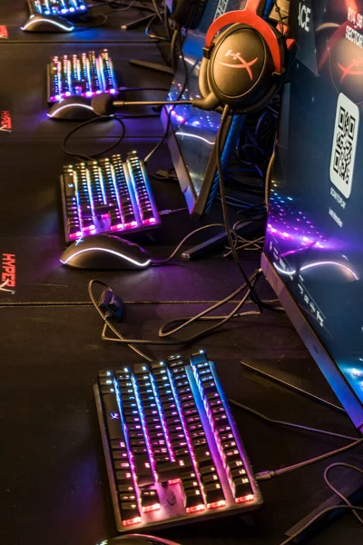 Компьютеры Зале Нового Игрового Центра Space Stockholm Открытого Ноябре — стоковое фото