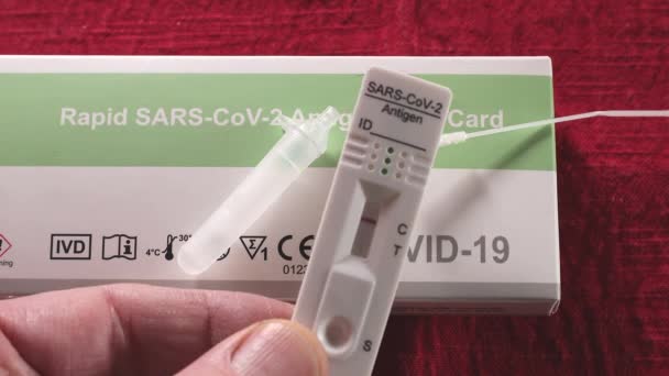 Ein Sars Cov Antigen Test Liest Negativ — Stockvideo