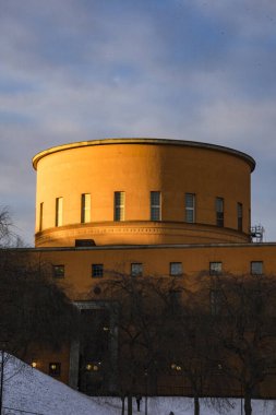 Stockholm, İsveç Şehrin ana kütüphanesi Stadsbiblioteket Mimar Gunar Asplund tarafından tasarlandı ve 1928 yılında inşa edildi..