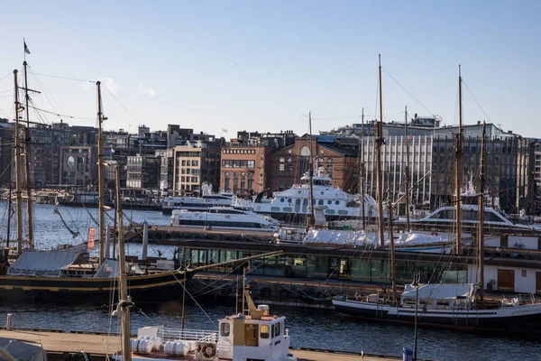 Oslo Norvégia Csónakok Pipervika Öbölben Belvárosban — Stock Fotó