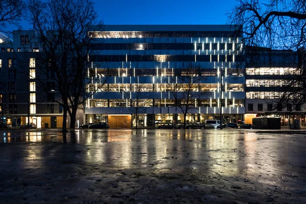 Oslo Noorwegen Reflecties Van Een Gebouw Het Ijs Het Sofienberg — Stockfoto