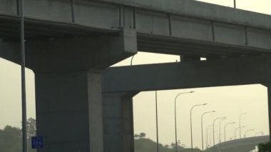 Imaduwa Kavşağı, Sri Lanka Güney Sri Lanka 'da E01 Güney Otoyolu' nun sabah erken saatlerde bir gösterge paneli. 