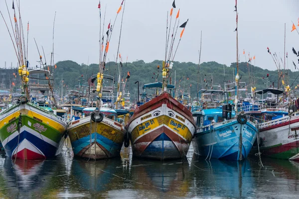 Puerto Kudawella Sri Lanka Coloridos Barcos Pesca Puerto Kudawella — Foto de Stock