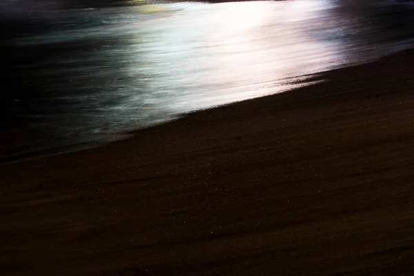 Unawatuna Σρι Λάνκα Αφηρημένη Εικόνα Ενός Κύματος Νύχτα Αντανακλάσεις Φωτός — Φωτογραφία Αρχείου