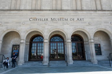 Norfolk, Virginia, ABD Chrysler Sanat Müzesinin dış girişi.