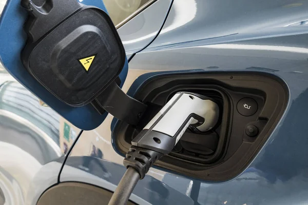 Electric Plug Used Charge Electric Car Gas Tank — Stock Photo, Image