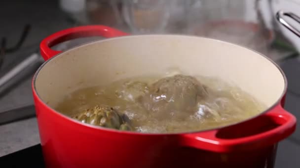Artichokes Boiling Pot Water — ストック動画