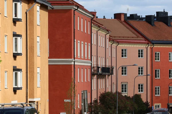 스톡홀름 스웨덴 크리스텐 베르크 지역에 아파트 건물의 오렌지 — 스톡 사진
