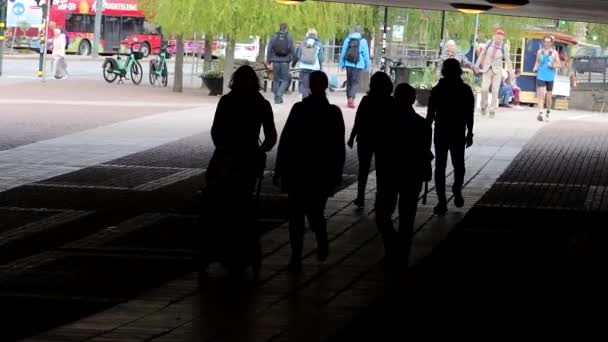 Stockholm Schweden Fußgänger Der Innenstadt — Stockvideo