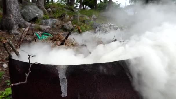 Fuego Humo Viejo Cepillo Combustión Tambor Aceite — Vídeos de Stock