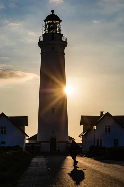Hirtshals Danimarka Açık Bir Akşamda Hirtshals Deniz Fenerinin Önünden Geçen — Stok fotoğraf