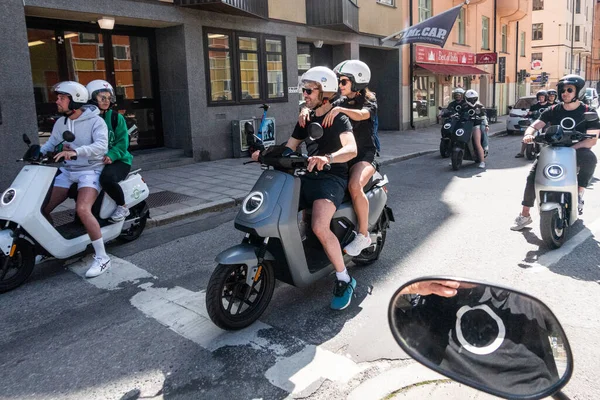 Stockholm Sweden Group People Ride Niu Electric Scooters Jamboree Town — Stock Photo, Image
