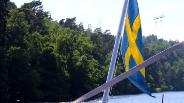 Stockholm Sweden Swedish Flag Blows Wind Ferry Boat Lake Malaren — Vídeos de Stock