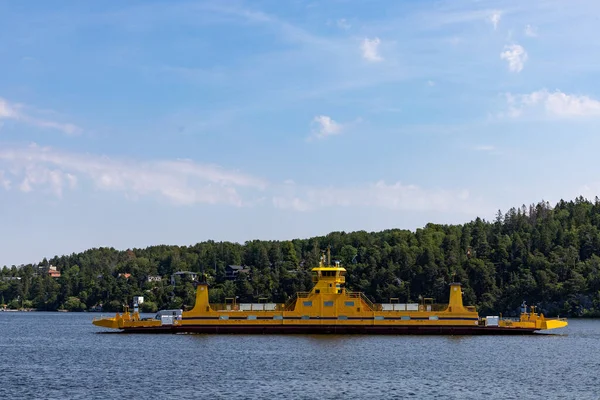 Στοκχόλμη Σουηδία Ένα Οχηματαγωγό Στη Λίμνη Malaren — Φωτογραφία Αρχείου