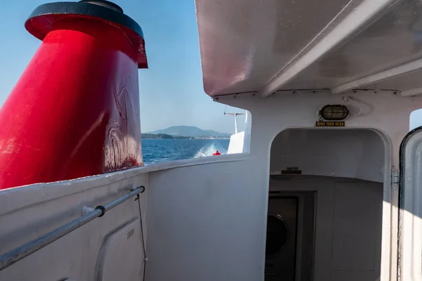 Corfù Grecia Una Vista Poppa Dell Imbuto Traghetto Alta Velocità — Foto Stock