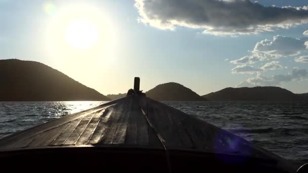Ksamil Albánia Egy Kis Kagyló Halászhajó Motorok Kagyló Ágy Lake — Stock videók