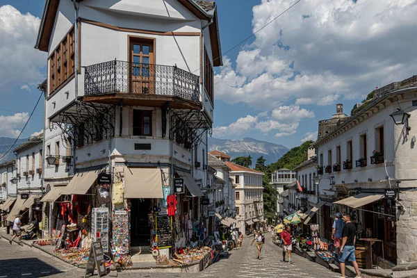 Gjirokaster Albania Tourists Main Street Old Bazaar Old Town — Foto de Stock