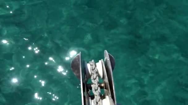 Ksamil Albania Boat Anchor Green Azure Water — ストック動画