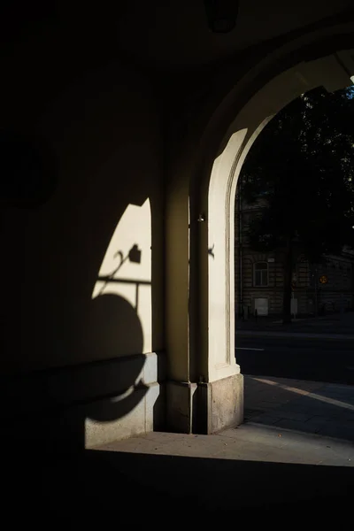 Stockholm Sweden Arched Portico Shadow Street Lamp Fleminggatan Kungsholmen — Foto Stock