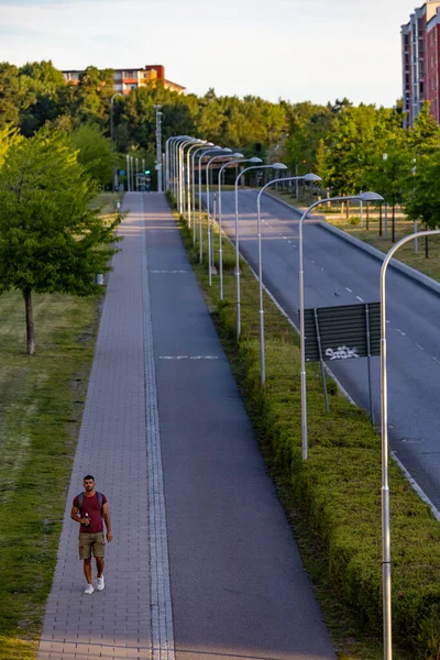Stockholm Sweden Man Walks Path Kista District High Tech Hub — Stockfoto