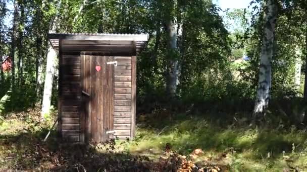 Skellefte Sweden Man Uses Outhouse Toilet — Stockvideo