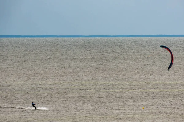 Copenhagen Denmark Man Kite Surfs Coast City — Stockfoto