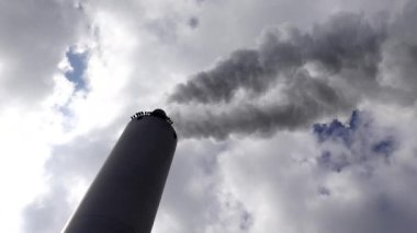 Kopenhag, Danimarka Buharı Copen Hill kayak pistindeki bacadan ve ultra modern enerji santralinden geliyor.