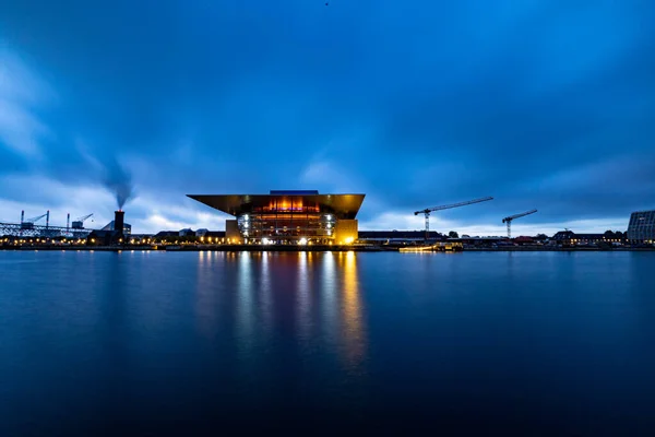 Копенгаген Дания Вечерний Вид Копенгагенский Оперный Театр Острове Холмен — стоковое фото