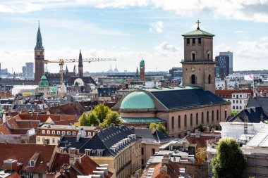 Kopenhag, Danimarka 'nın çatıları ve Meryem Ana Kilisesi, Kopenhag Katedrali.