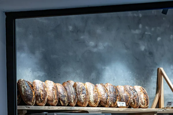 Kopenhaga Dania Świeży Chleb Sprzedaż Półce Piekarni — Zdjęcie stockowe