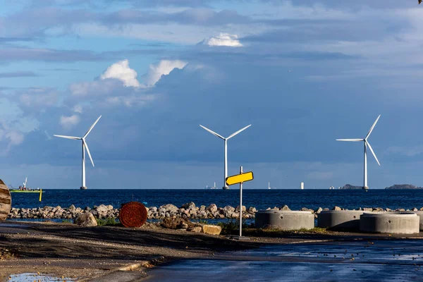 Copenhague Dinamarca Uma Paisagem Marítima Turbinas Eólicas Largo Costa Openhagen — Fotografia de Stock