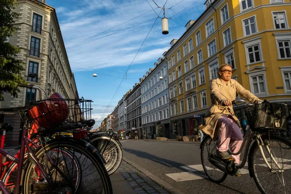 Copenhague Danemark Femmes Cyclistes Sur Istegade Centre Ville — Photo