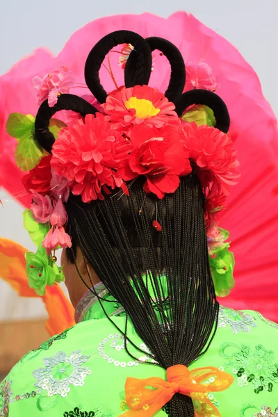 चीनमध्ये स्प्रिंग फेस्टिवल यांगको नृत्यसाठी केस सजावट — स्टॉक फोटो, इमेज