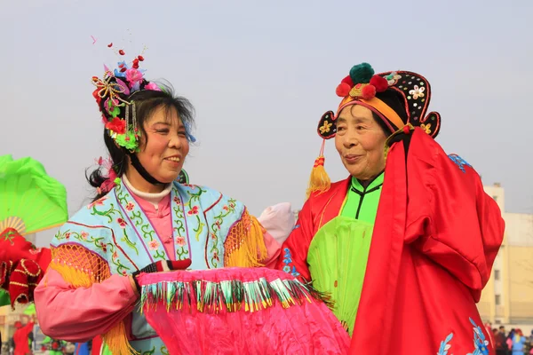 People wear colorful clothes, yangko dance performances in the s — Stock Photo, Image