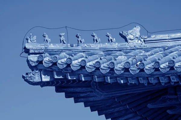 Fancy glazed tile roof in the Eastern Royal Tombs of the Qing Dy — Stock Photo, Image