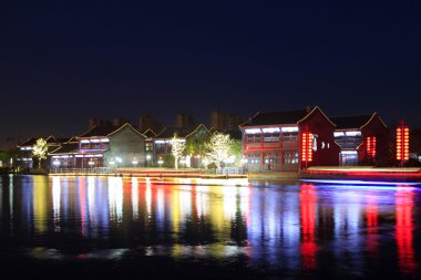 mimari peyzaj, gece bir parkta