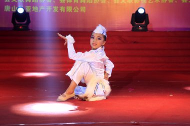 sahnede dans performans