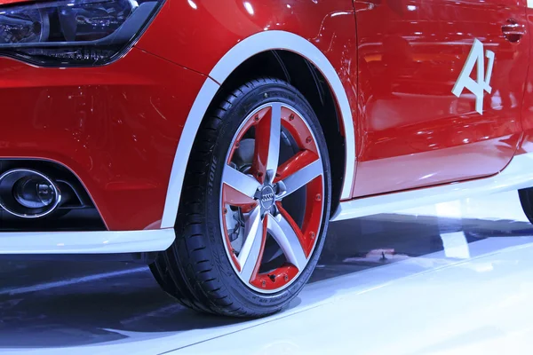 Car wheels in a car sales shop — Stock Photo, Image