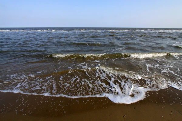 Acqua di mare sulla spiaggia, scenario naturale — Foto Stock