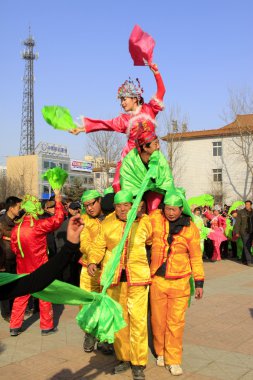 insanlar renkli kıyafetler, yangko dans varyete s Giyim