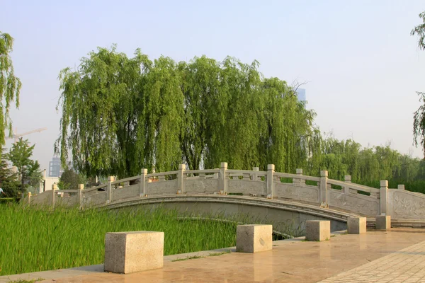 Stone bridge — Stock Photo, Image