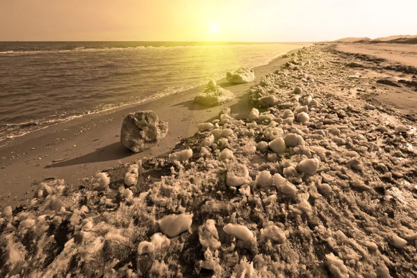 Wybrzeżu pozostały lód naturalnej scenerii — Zdjęcie stockowe