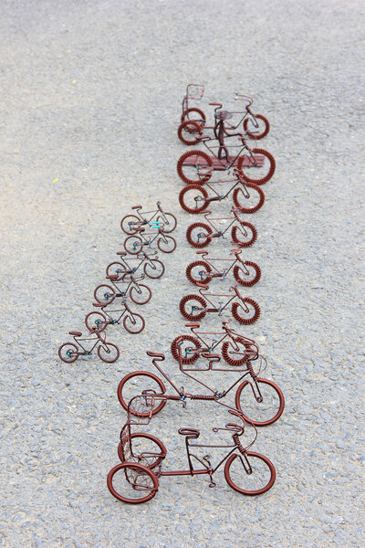 toy crafts bicycle made of copper wire