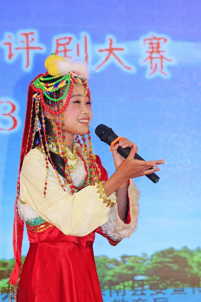 Performance de ópera de Pequim infantil no palco — Fotografia de Stock
