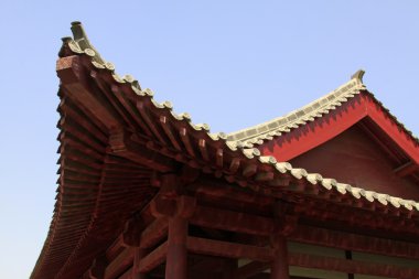 Park antik mimari saçak